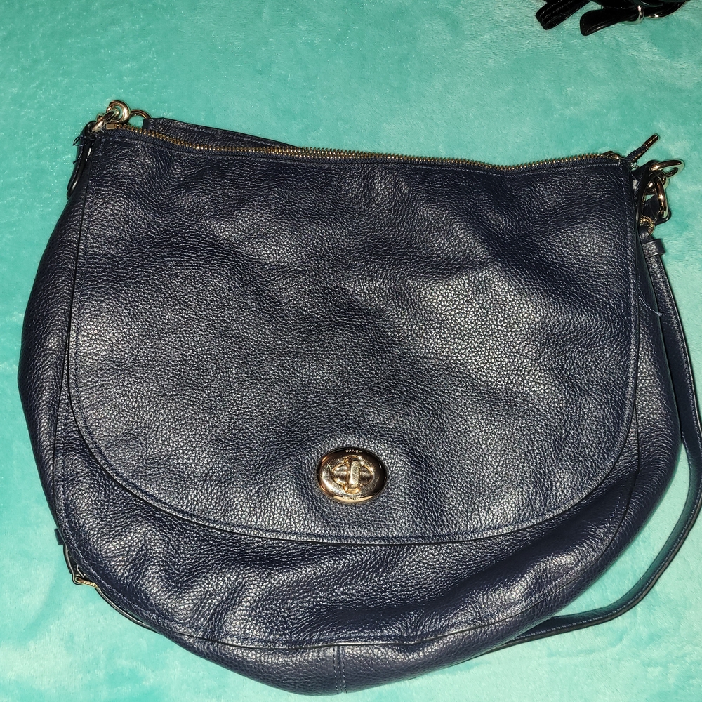 Coach Navy Blue Leather Shoulder Bag With Matching Wallet